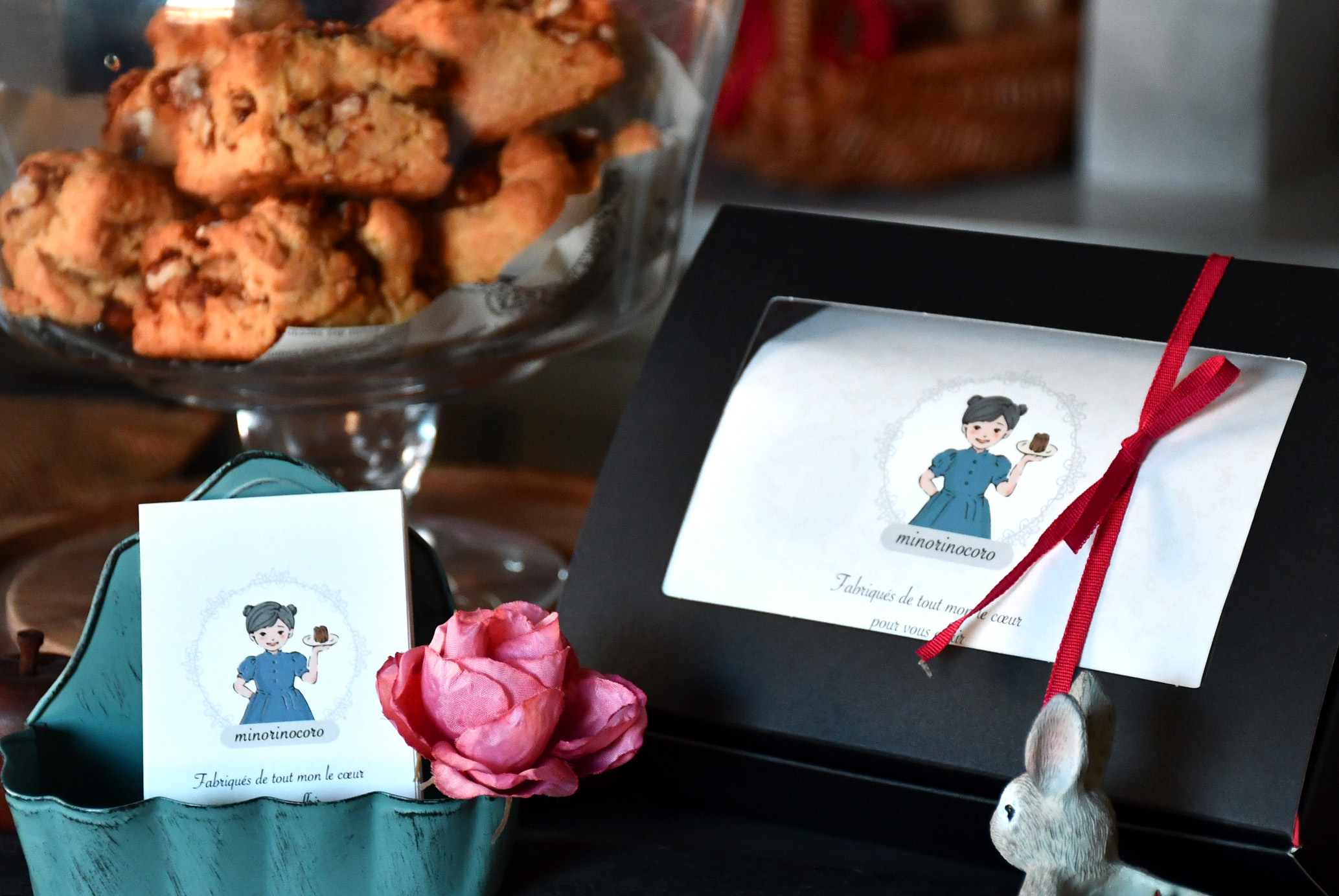 みのりのころ様ショップカードとリーフレットデザインのイメージ画像